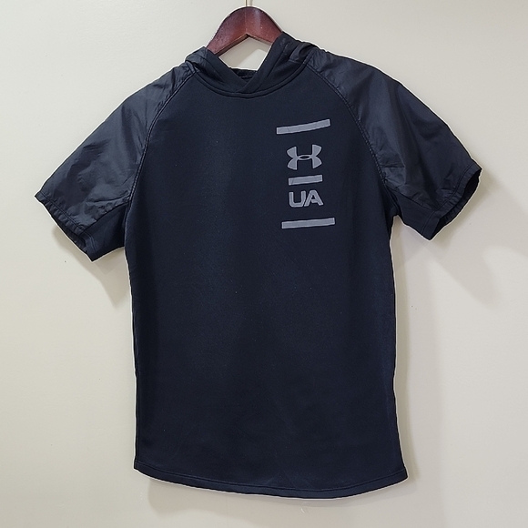 Under Armour Other - Under Armour Men's Black and Gray Rash Guard